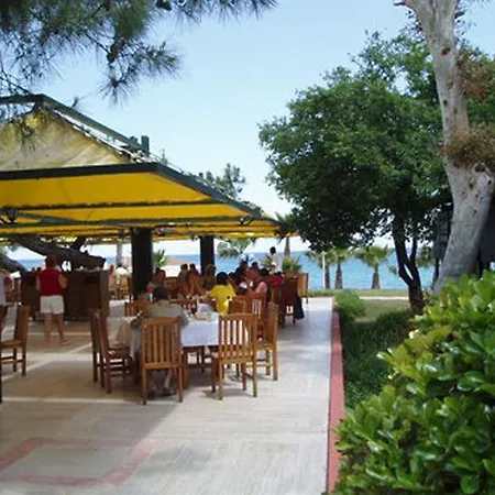 Majesty Club Kemer Village Гёйнюк
